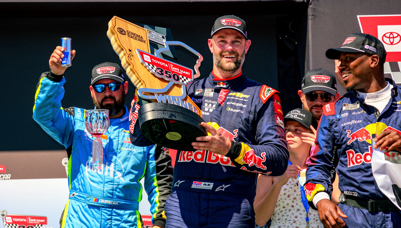 Shane van Gisbergen 逆袭夺冠背后的4大关键启示：im体育app - im体育平台 在索诺玛的不可复制之路