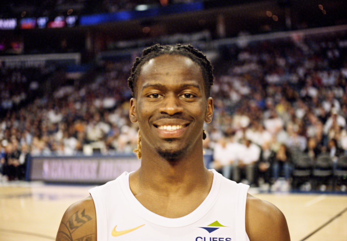 im体育app - im体育平台 - 深度解析 NBA 合同中的「完全相互选项」：保障性与战略弹性的平衡术